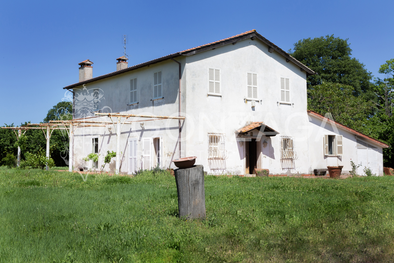 Country estate in Capranica, between Rome and Tuscia