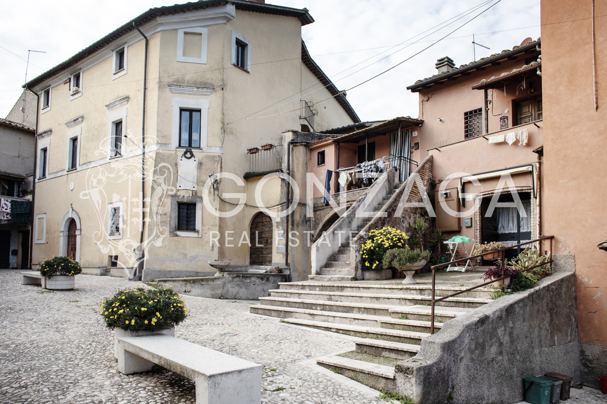 Villino nel borgo di Foglia, tra i più belli d’Italia