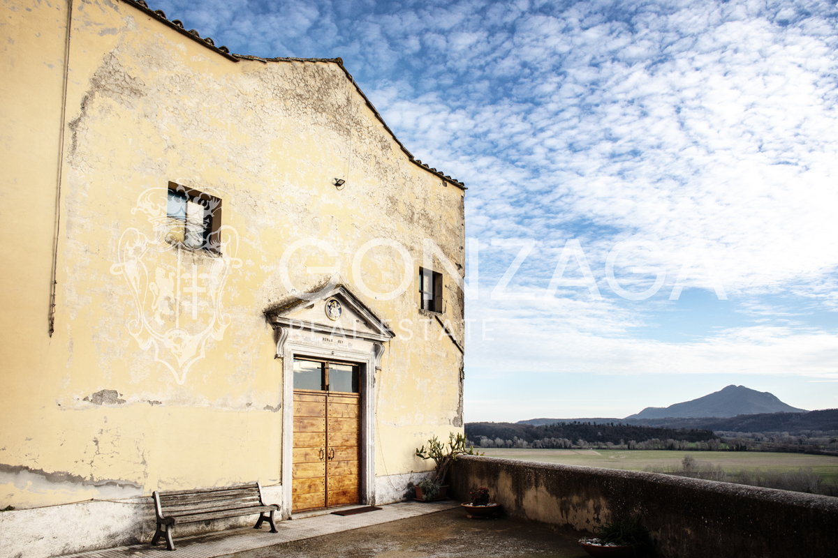 Villino nel borgo di Foglia, tra i più belli d’Italia