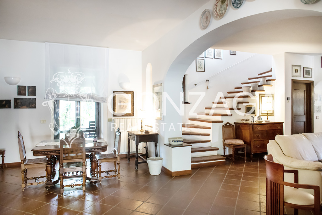 GRE_Vignanello_casale19 copia