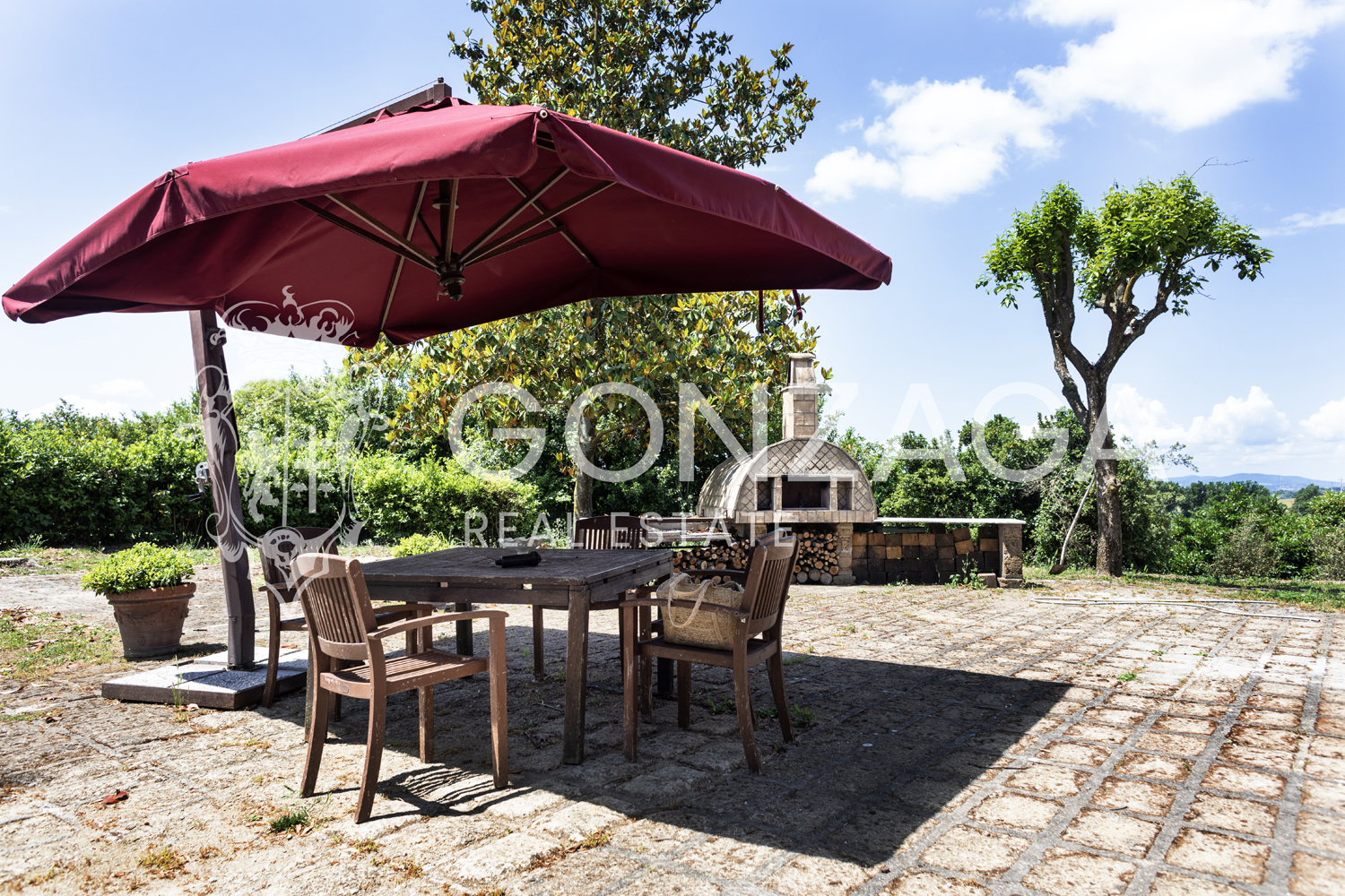 Charming country house for rent with private pool near Rome