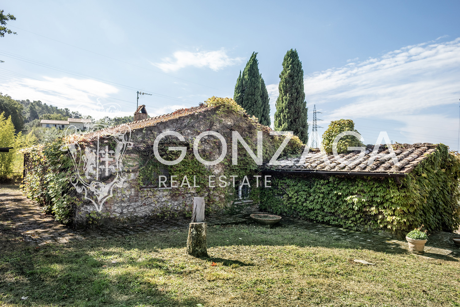Country House Among Vineyards and Olive Trees in the Narni Countryside