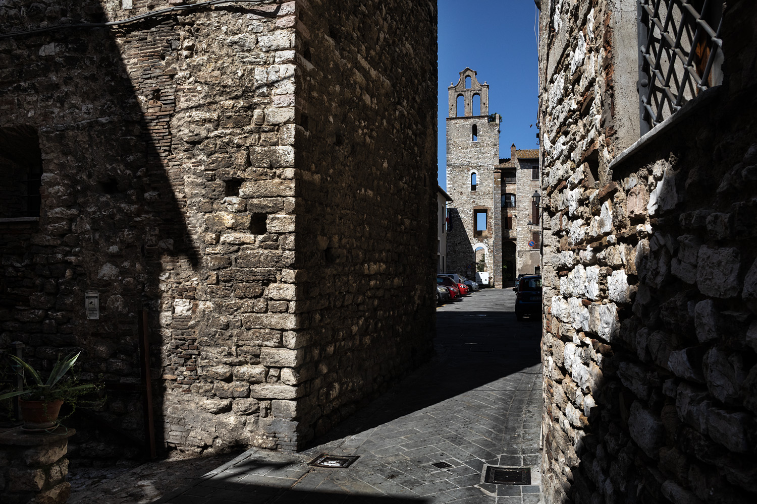 Narni: a medieval town between stone and nature