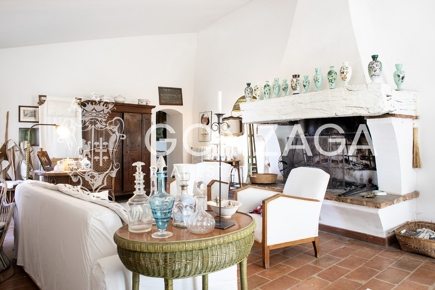 Country House Among Vineyards and Olive Trees in the Narni Countryside